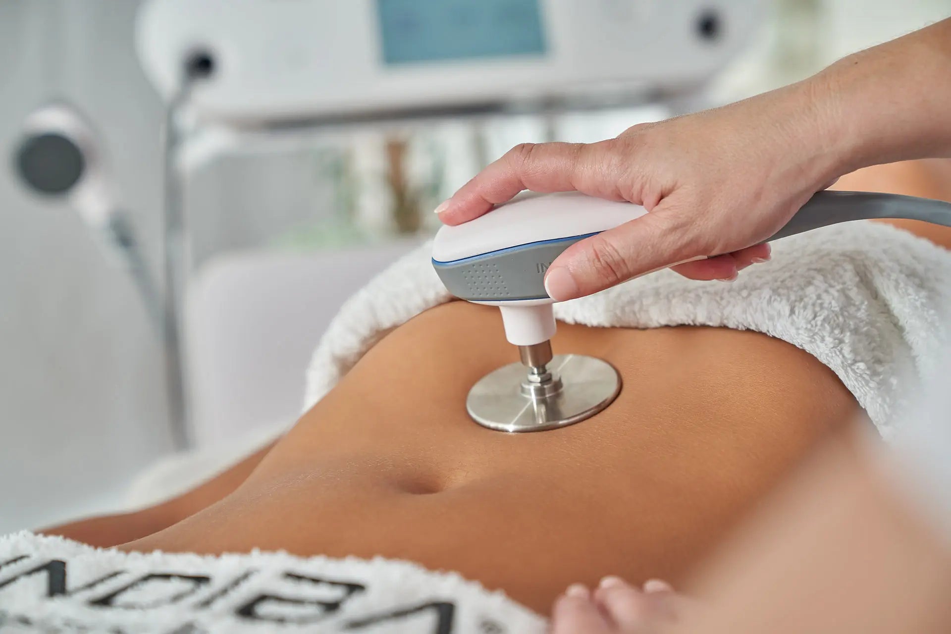 Tratamiento corporal mediante indiba, cuidado máximo para la piel en Glo&Beauty.